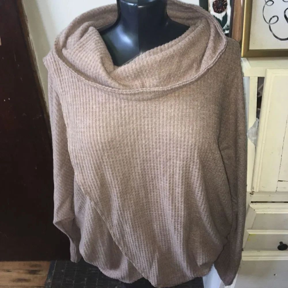 Lularoe waffle cowl neck flowy oversized Kristen pullover size L